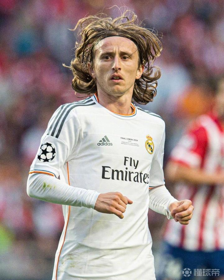 WTT总决赛：王曼昱4-2战胜张本美和，晋级八强